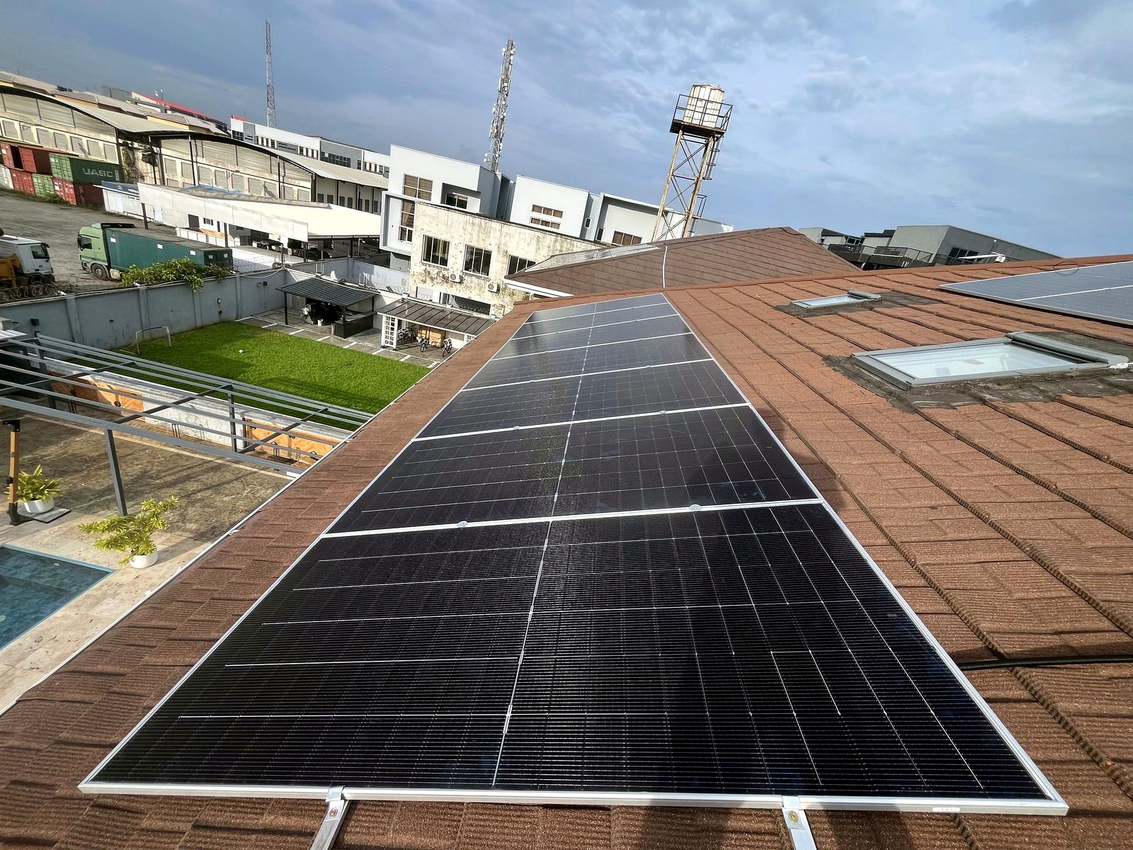 Rooftop solar panel array installed by Tsalach Engineering